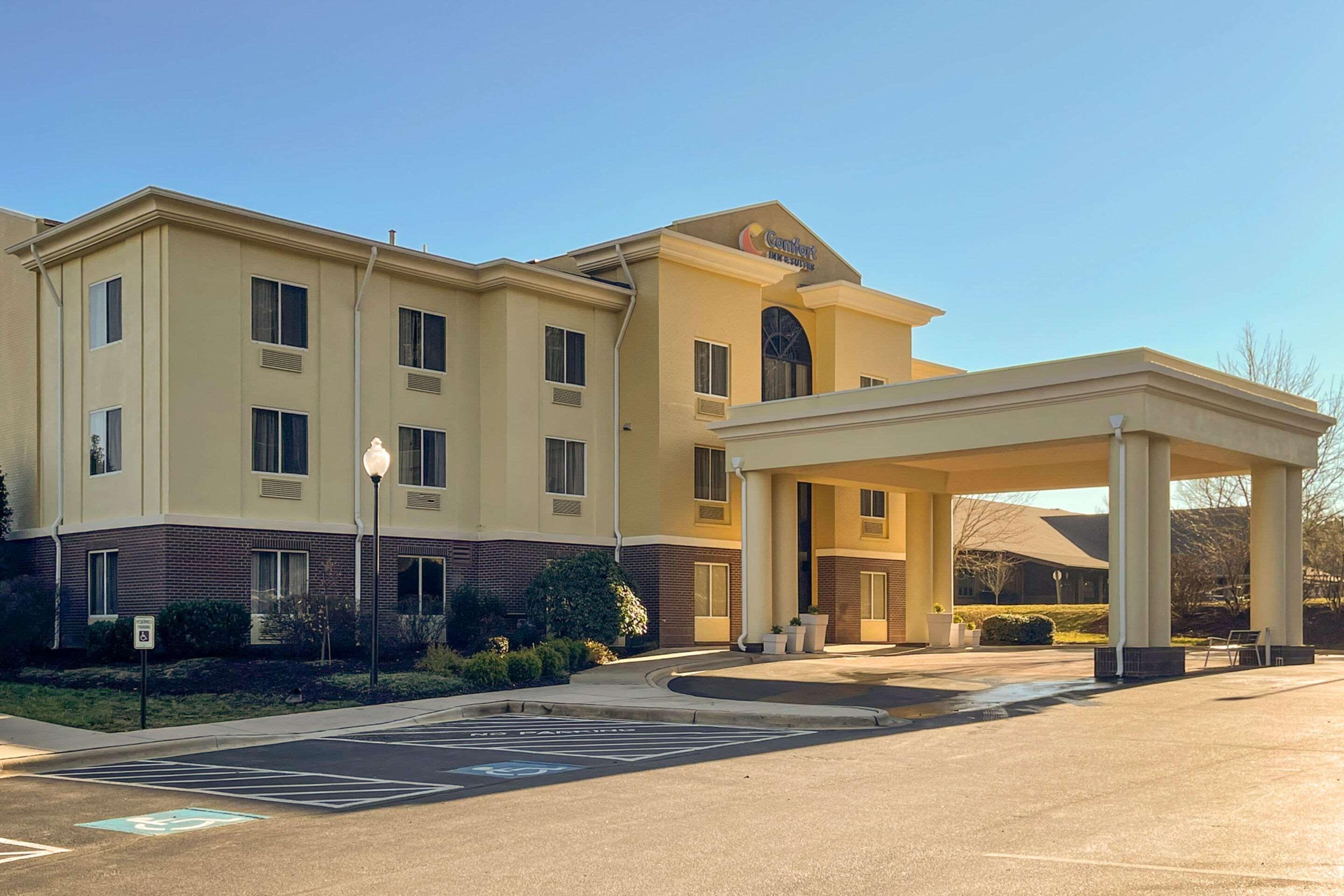 Comfort Inn & Suites Brevard Exterior foto