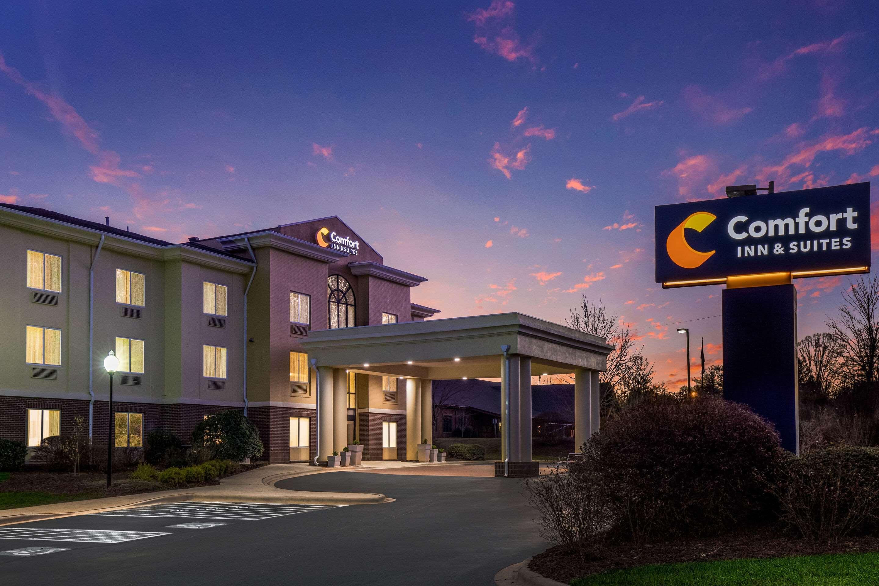 Comfort Inn & Suites Brevard Exterior foto